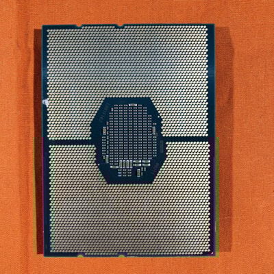【なんば店】中古  Intel Xeon W-3223 (3647/3.50/16.5M/C8/T16) 1460019403 