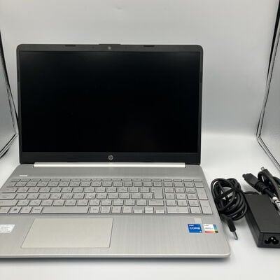 【町田店】中古  HP Laptop 15s-fq5043TU 3330003562 