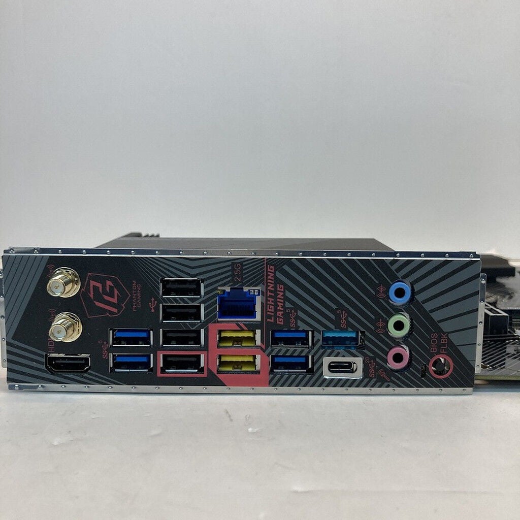 中古 ASRock B650 PG Lightning WiFi (B650 AM5 ATX DDR5) 3180006480