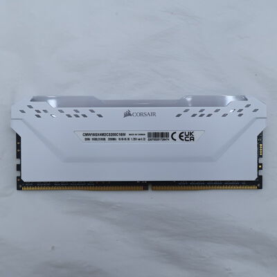 【通販センター】中古  PC4-25600 8GB デスクトップ用(DDR4-3200) 140727 