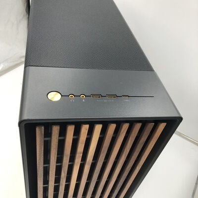【福井日之出店】中古  自作ゲーミングデスク(i7 13700/32GB/SSD2TB/RTX4070 SUPER) 5200000542