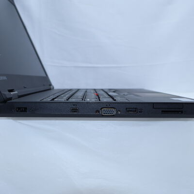 【通販センター】中古  【ジャンク品/保証無/返品質問不可】Lenovo ThinkPad L570 20J80006JP (Core i5-7200U/4GB/オンボード) 202874 