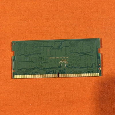 【なんば店】中古  PC5-44800 16GB ノート用 178698 