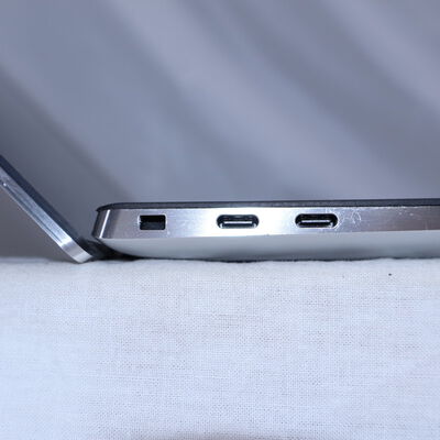 【通販センター】中古  DELL XPS15 201552 