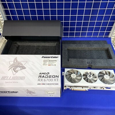 【横浜駅前店】中古  PowerColor AXRX 6700XT 12GBD6-3DHLV2 (RX6700XT 12GB) 3400008983 