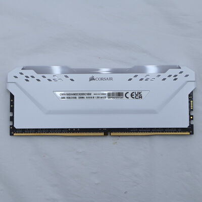 【通販センター】中古  PC4-25600 8GB デスクトップ用(DDR4-3200) 140727 