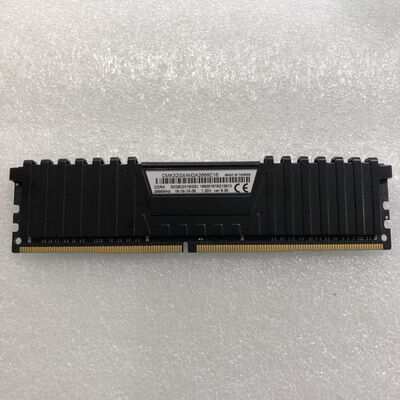 【甲府飯田店】中古  PC4-21300 16GB デスクトップ用(DDR4-2666) 135638 