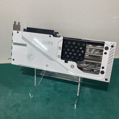 【浦添城間店(沖縄)】中古  各社 GeForce RTX5070Ti (16GB PCI-E) 176558 