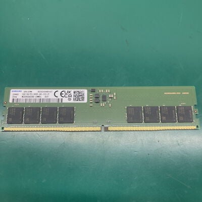 【浦添城間店(沖縄)】中古  Samsung M323R2GA3EB0-CWM(DDR5 PC5-44800 16GB) 1460026031 