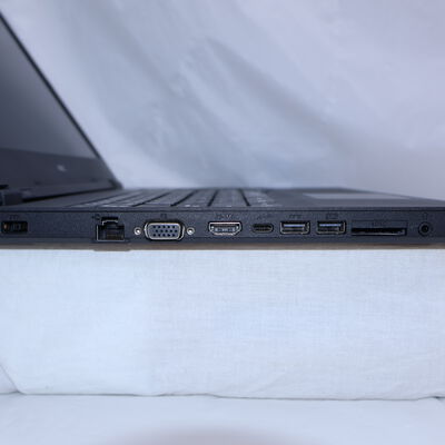 【通販センター】中古  NEC VersaPro PC-VKT42XZFB(Intel Core i5 1135G7 2.40GHz/16GB DDR4/SSD256GB/DVD/オンボード/15.6/1920x1080/GbE/Wi-Fi/WEBCAM/W11P) 204375 