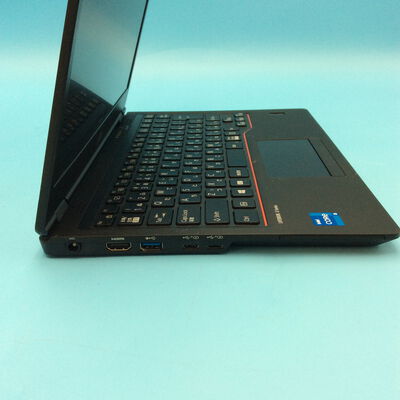 【秋葉原本店】中古  FUZITU　LIFEBOOK　U(i5-1135G7/8GB/SSD256GB/W10P) 3410014589 