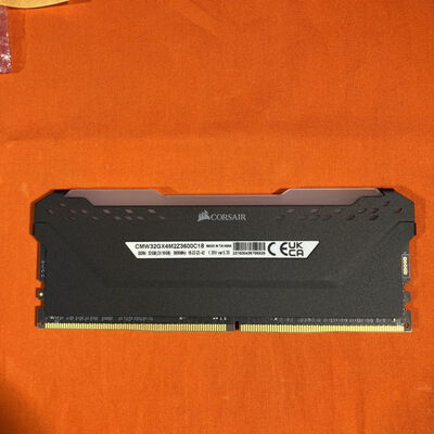 【なんば店】中古  PC4-28800 16GB デスクトップ用 140734 