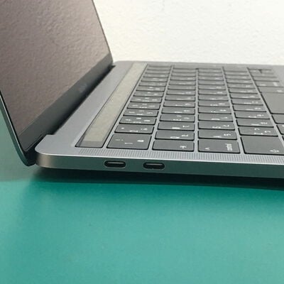 【佐賀南部バイパス店】中古  Apple MacBook Pro 13インチ (i5 1.4GHz/8GB/128GB) スペースグレイ Touch Bar搭載 MUHN2J/A (Mid 2019) 141232 