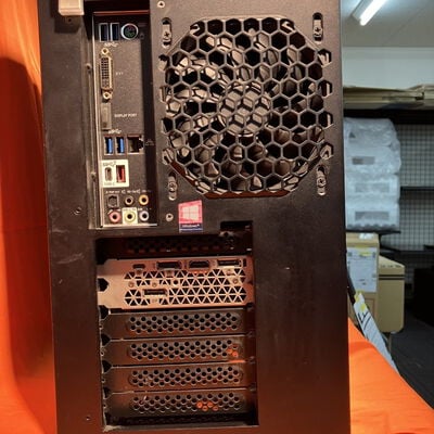 【なんば店】中古  mouse G-Tune NG-i690GA4 (i7 9700K/32GB/SSD256GB+250GB/HDD1TB/RTX2070) 3280021642 