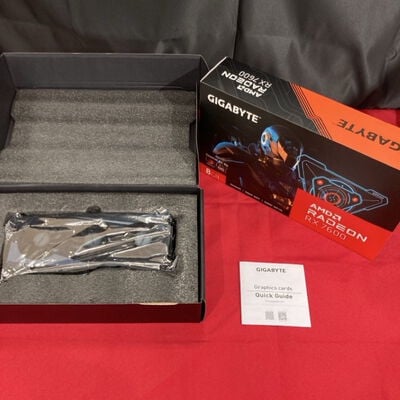 【静岡東瀬名店】中古  GIGABYTE GV-R76GAMING OC-8GD (RX7600 8GB) 185013 