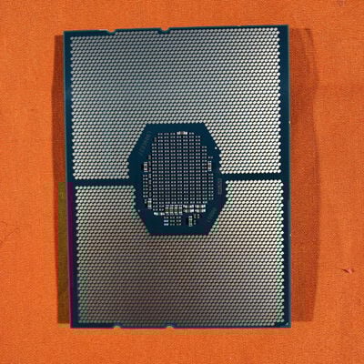 【なんば店】中古  Intel Xeon W-3235 (LGA3647/3.30G/19.25M/C12/T24) 1460026095 