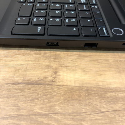 【姫路店】中古  LENOVO E15 Gen2 MSO 指紋認証あり (Intel Core i5 1135G7 2.4GHz/8GB/SSD256GB/-/オンボード/15.6/1920x1080/GbE/Wi-Fi/WEBCAM/W11P/Microsoft Office Home and Business 2024) 188539 