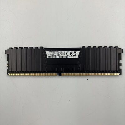 【なんば店】中古  PC4-21300 16GB デスクトップ用(DDR4-2666) 135638 