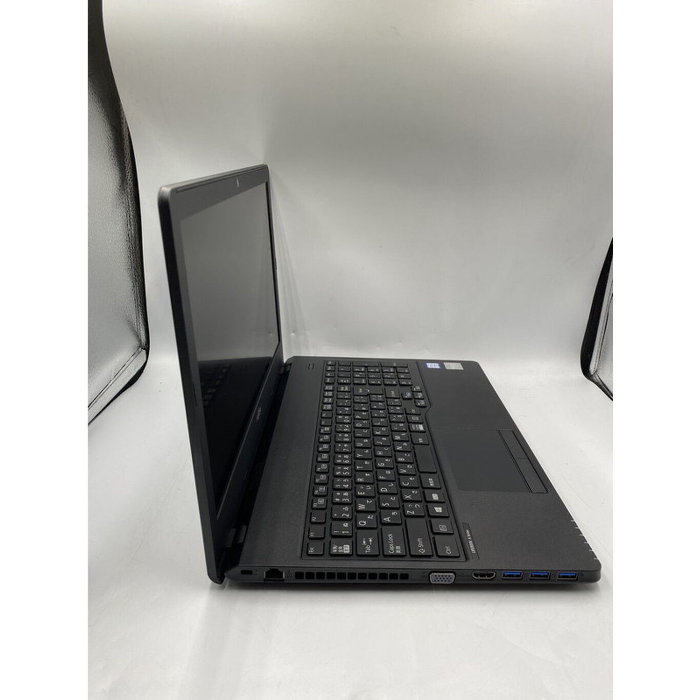 中古 FUJITSU LIFEBOOK A359/BX FMVA4100AP (Intel Core i3 8130U 2.20
