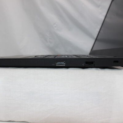 【通販センター】中古  Lenovo ThinkPad E15 Gen 1(Intel Core i5 10210U 1.60GHz/16GB DDR4/SSD512GB/-/オンボード/15.6/1920x1080/GbE/Wi-Fi/WEBCAM/W11H/VBT) 195571 