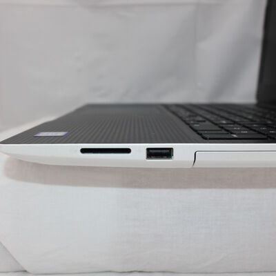 【通販センター】中古  【ジャンク品/保証無/返品質問不可】Dell Inspiron 3581 (i3-7020U/4GB/SSD 240GB) 193851 