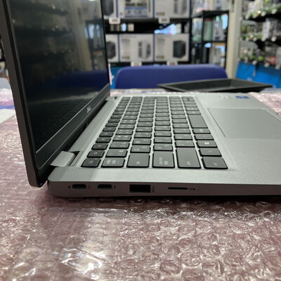【宮崎恒久店】中古  DELL Latitude 5320 (Intel Core i7 1185G7 3.0GHz/16GB/SSD256GB/-/-/13.3/1920x1080/Wi-Fi/WEBCAM/W11H64) 180537 