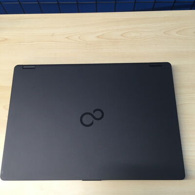 【博多店】中古  FUJITSU LIFEBOOK U7410 (INTEL Core i5 10310U 1.7GHz/16GB/SSD256GB/-/オンボード/14/1366x768/Wi-Fi/WEBCAM/W11H64) 180534