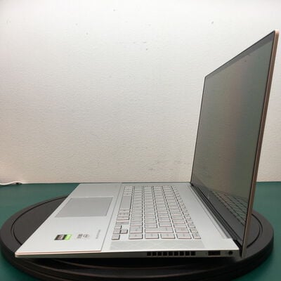 【佐賀南部バイパス店】中古  HP ENVY 15-ep(i9-10885H/32GB/SSD2TB/RTX2060/15.6/3840x2160/W11P) 5250001446 