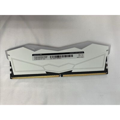 【仙台店】中古  TEAMGROUP T-Force Delta RGB DDR5 6200MHz 16GB (PC5-49600) 3240009907 