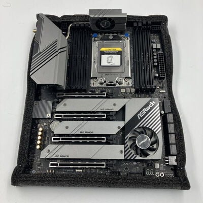 【なんば店】中古  ASRock TRX40 Creator (TRX40 sTRX4 DDR4 ATX) 1460016460 