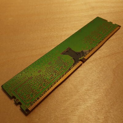 【鹿児島店】中古  PC4-25600 16GB デスクトップ用 140728 