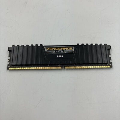 【なんば店】中古  PC4-21300 16GB デスクトップ用(DDR4-2666) 135638 
