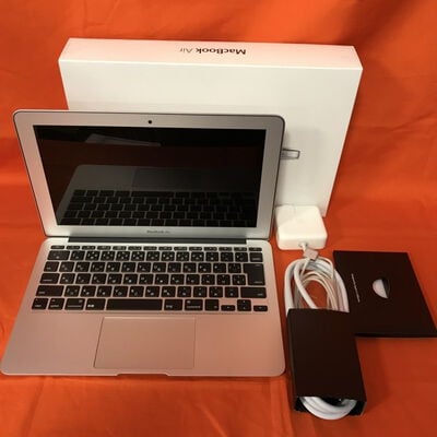 【なんば店】中古  Apple MacBook Air MD711J/B(Intel Core i5/4GB/SSD128GB/-/Intel HD Graphics 5000/11.6/1366 x 768/Wi-Fi) 179163 