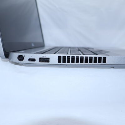 【通販センター】中古  【ジャンク品/保証無/返品質問不可】DELL Latitude 5511 (Intel Core i5 10400H 2.60GHz/8GB/SSD256GB/-/GeForce MX150/15.6/1920x1080/GbE/Wi-Fi/WEBCAM/OSなし) 193727 