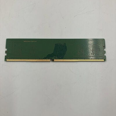 【なんば店】中古  PC4-25600 8GB デスクトップ用(DDR4-3200) 140727 