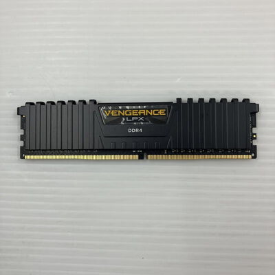 【秋葉原本店】中古  PC4-21300 8GB デスクトップ用(DDR4-2666) 126165 