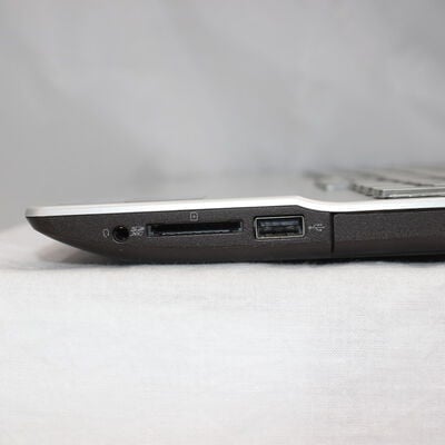 【通販センター】中古  富士通 LIFEBOOK AH53/E2(Intel Core i7 10510U/8GB DDR4 (PC4)/SSD512GB/DVDマルチ/オンボード/15.6/1920x1080/Wi-Fi/W11H64 MAR) 199706 