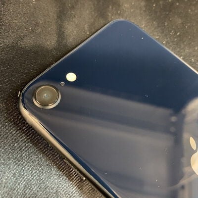 【横浜駅前店】中古  【SoftBank版SIMフリー】Apple iPhoneSE 4.7インチ (第3世代) 64GB (ミッドナイト) MMYC3J/A 154839 