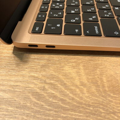 【姫路店】中古  Apple MacBook Air 13インチ (i3 1.1GHz/8GB/256GB) ゴールド Touch ID True Tone Magic keyboard搭載モデル  MWTL2J/A (Early 2020) 142313 