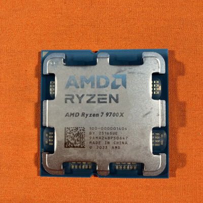 【なんば店】中古  AMD Ryzen 7 9700X (AM5/3.8GHz/40M/C8/T16/65W) 1460024845 