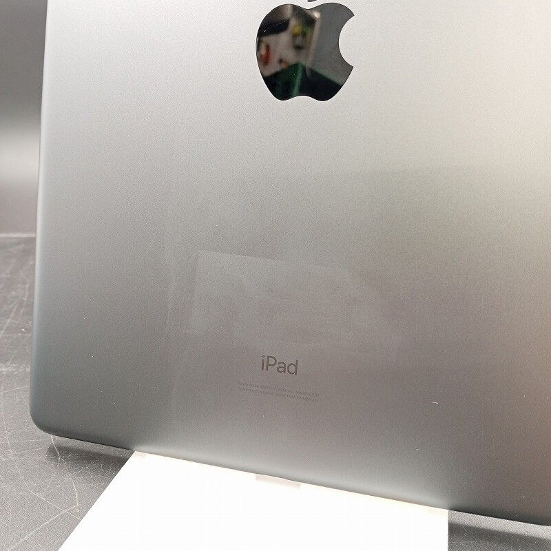 【美品】iPad 第7世代 32GB スペースグレー箱あり 中古 【海外版】Apple iPad 第7世代/2019 Wi-Fi 32GB スペース