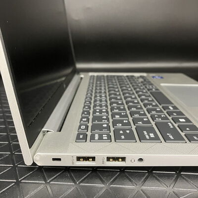 【新潟店】中古  HP EliteBook 830 G8 (Intel Core i5 1145G7 2.6GHz/16GB/SSD256GB/-/オンボード/13.3/1920x1080/Wi-Fi/WEBCAM/W11H64) 173615 