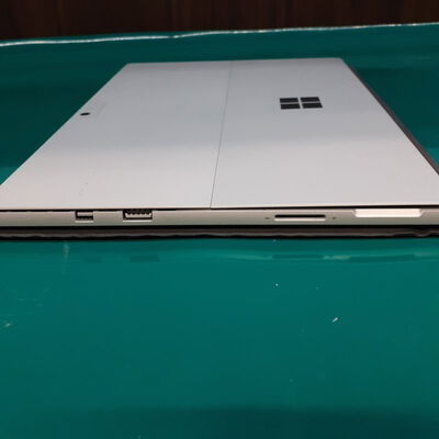【鹿児島店】中古  Suｒfece　Ｐｒｏ6(i5-8350U/8GB/SSD128GB/W11P) 4700001126 