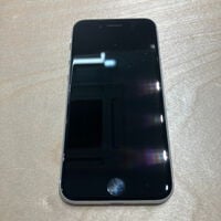 中古  【SIMロック解除済み】【docomo】Apple iPhoneSE 4.7インチ (第2世代/2020) 128GB (ホワイト)  MXD12J/A 155499 