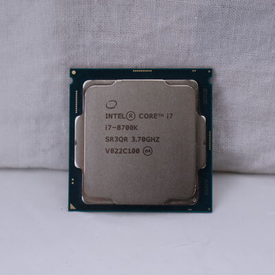 【通販センター】中古  INTEL Core i7 8700K (1151/3.70GHz/12M/C6/T12) 136197 
