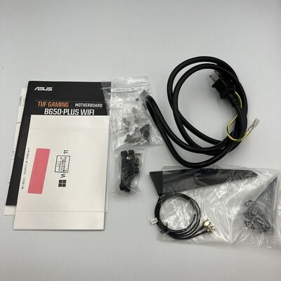 【新潟店】中古  TSUKUMO G-GEAR GE7A-F245/B (Ryzen 7 9700X/32GB/SSD1TB+1TB/RTX4060Ti/W11H) 3290006988 