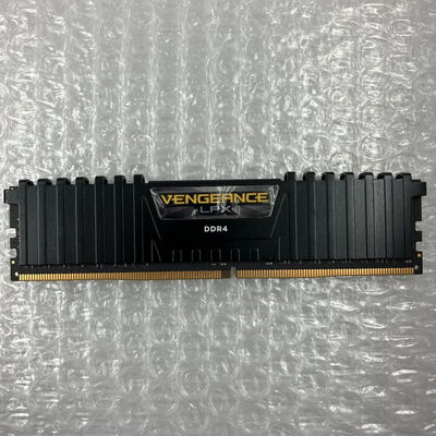 【秋葉原本店】中古  PC4-28800 8GB デスクトップ用(DDR4-3600) 140733 
