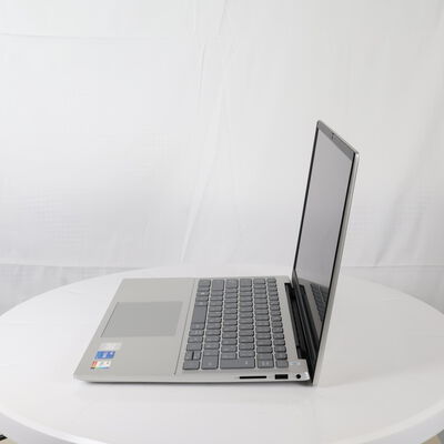 【通販センター】中古  DELL inspiron P171G (Core i5-1335U/16GB/オンボード) 202932 