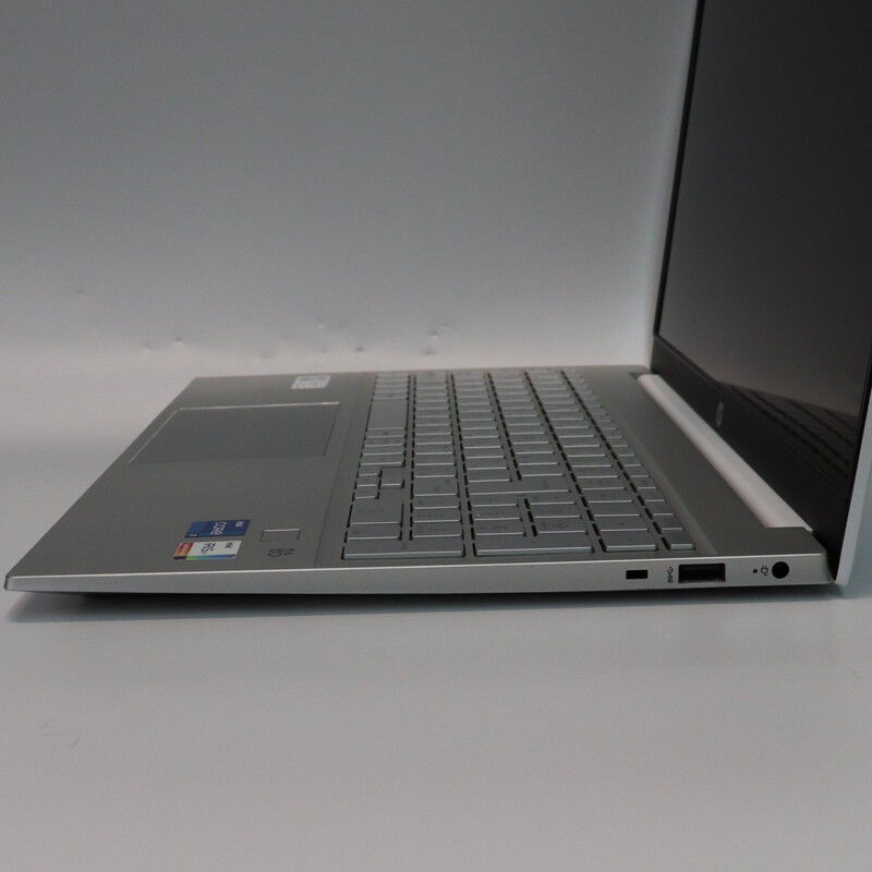 中古 HP Pavilion 15-eg0526TU(i7-1165G7/16GB/SSD1TB/W11H