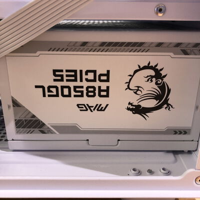 【甲府飯田店】中古  自作パソコン（Ryzen7 8700G/32GB/SSD 2TB/RTX5070） 4720001548 